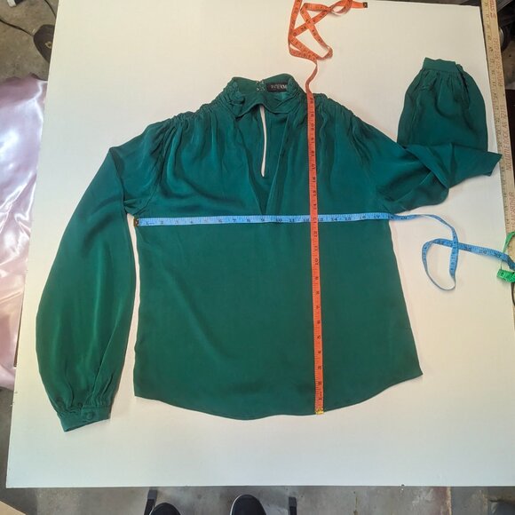 Intermix Size 2 100% Silk Green Blouse - Picture 10 of 15